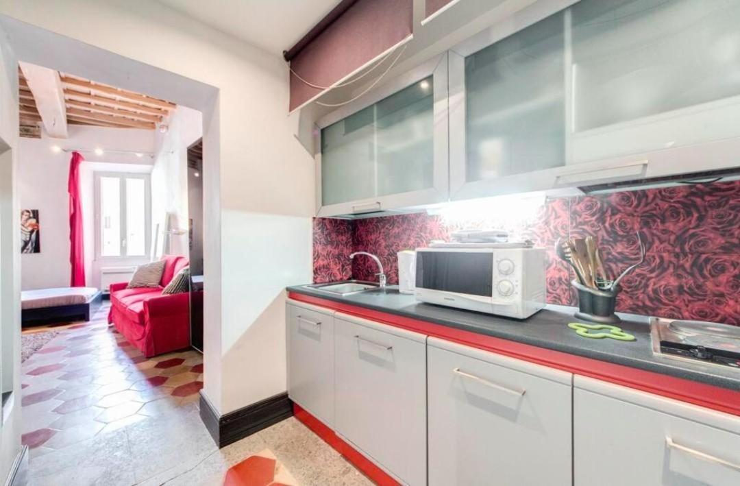5 Scole Guest house